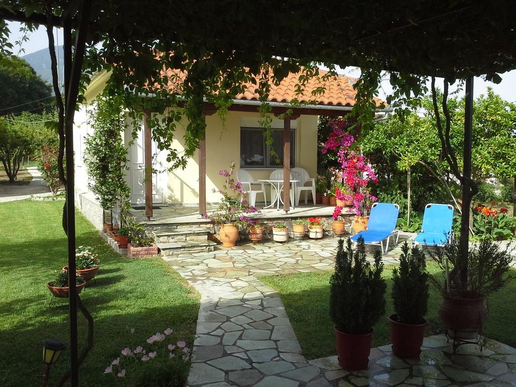 Villa Kallimanis Platanidia Exterior photo